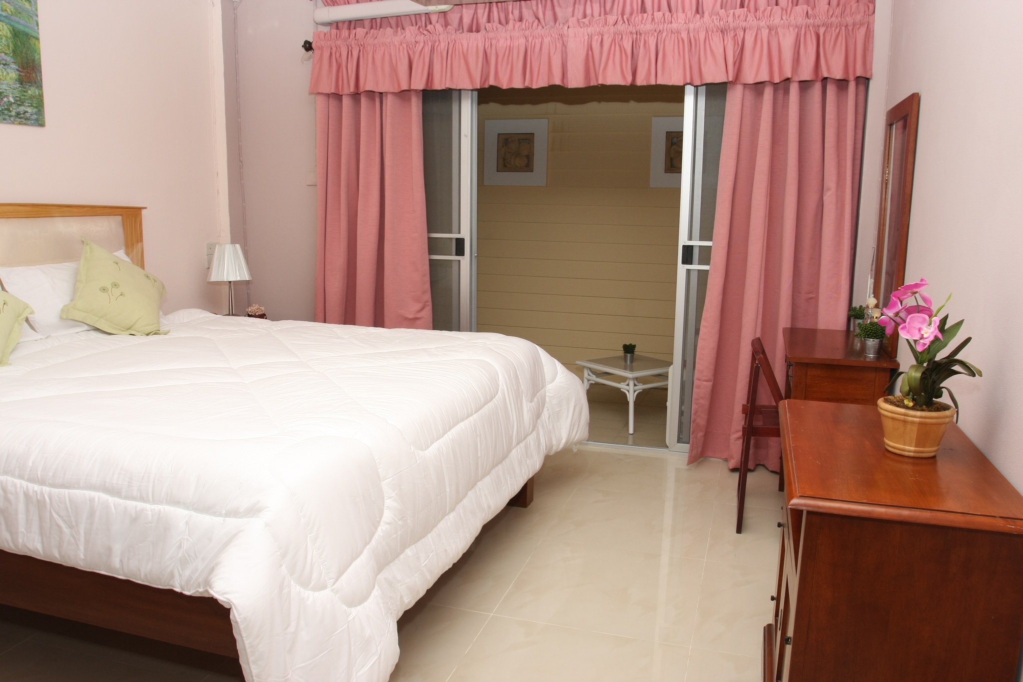 PR Place Hotel in Central Business District (CBD) Area of Bangkok PR Place Hotel in Central Business District (CBD) Area of Bangkok